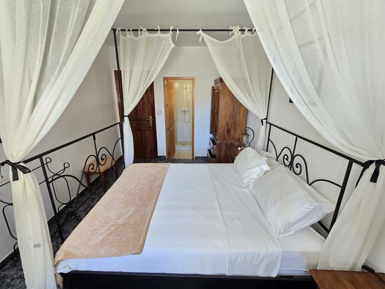 Chalet de 5 habitaciones en Periana en venta con piscina garaje - 425.000 € (Ref: 10168837)
