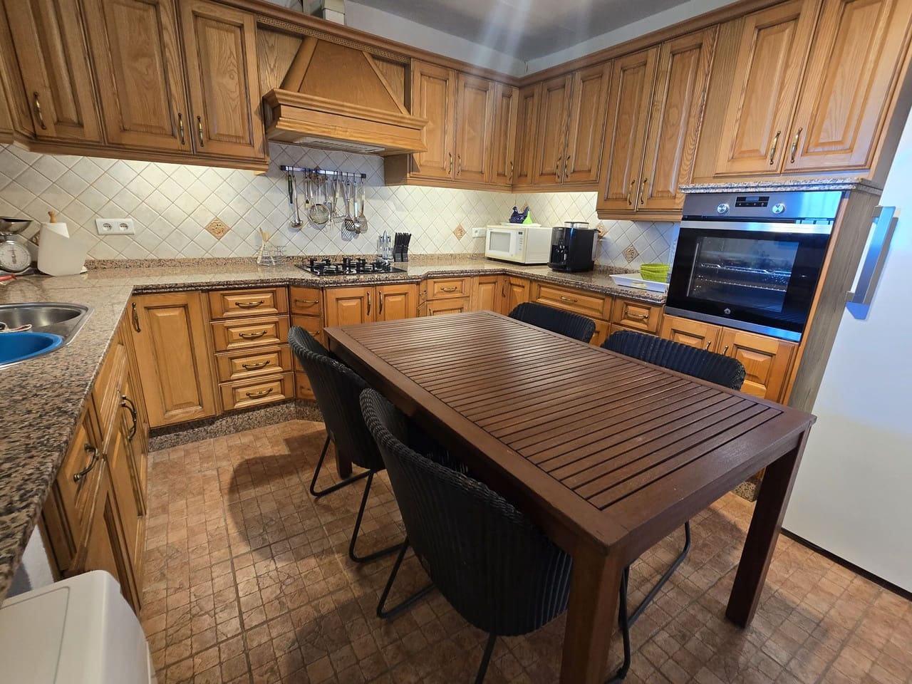 Chalet de 5 habitaciones en Periana en venta con piscina garaje - 425.000 € (Ref: 10168837)