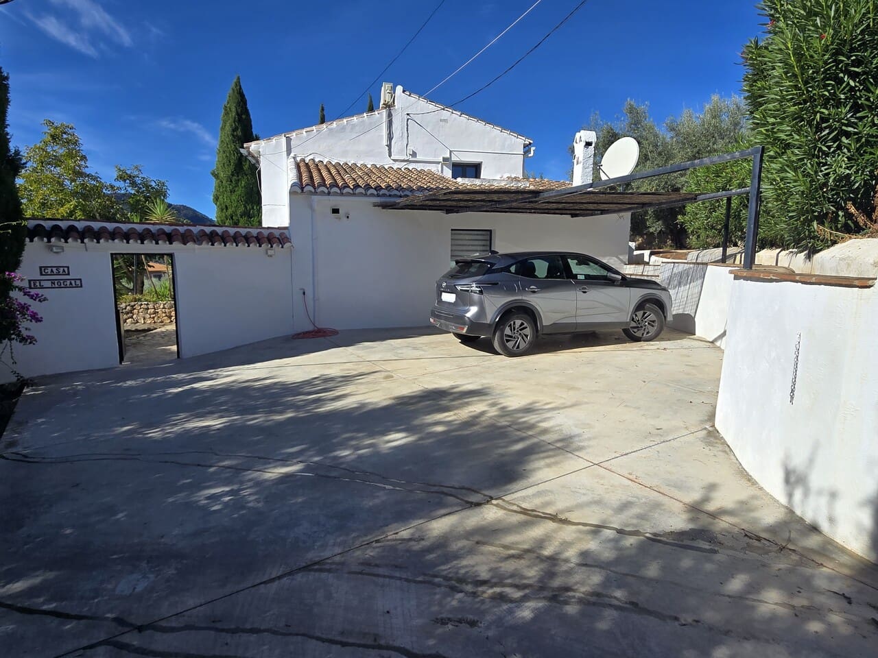 Chalet de 5 habitaciones en Periana en venta con piscina garaje - 425.000 € (Ref: 10168837)