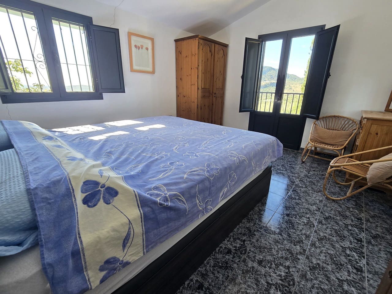 Chalet de 5 habitaciones en Periana en venta con piscina garaje - 425.000 € (Ref: 10168837)
