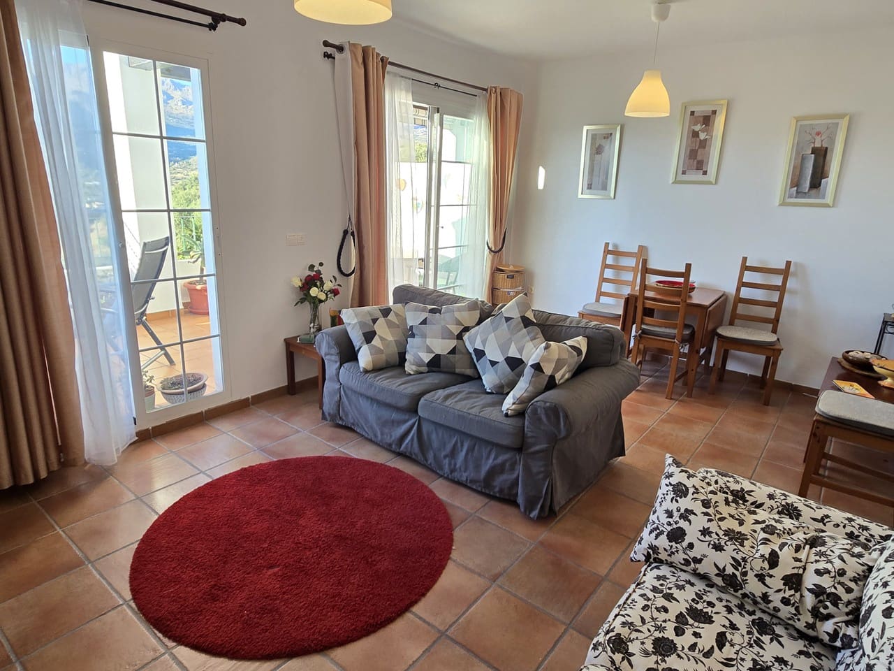2 bedroom Townhouse for sale in Alcaucin with pool garage - € 179,000 (Ref: 10177505)