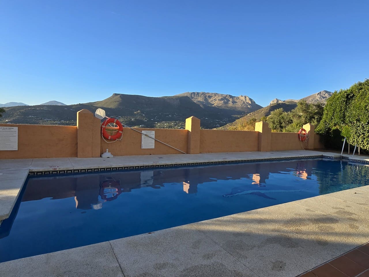 2 bedroom Townhouse for sale in Alcaucin with pool garage - € 179,000 (Ref: 10177505)