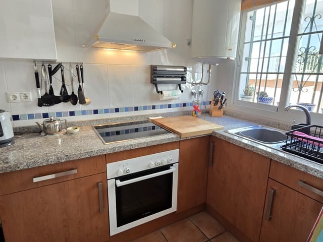 2 bedroom Townhouse for sale in Alcaucín with pool garage - € 179,000 (Ref: 10177505)