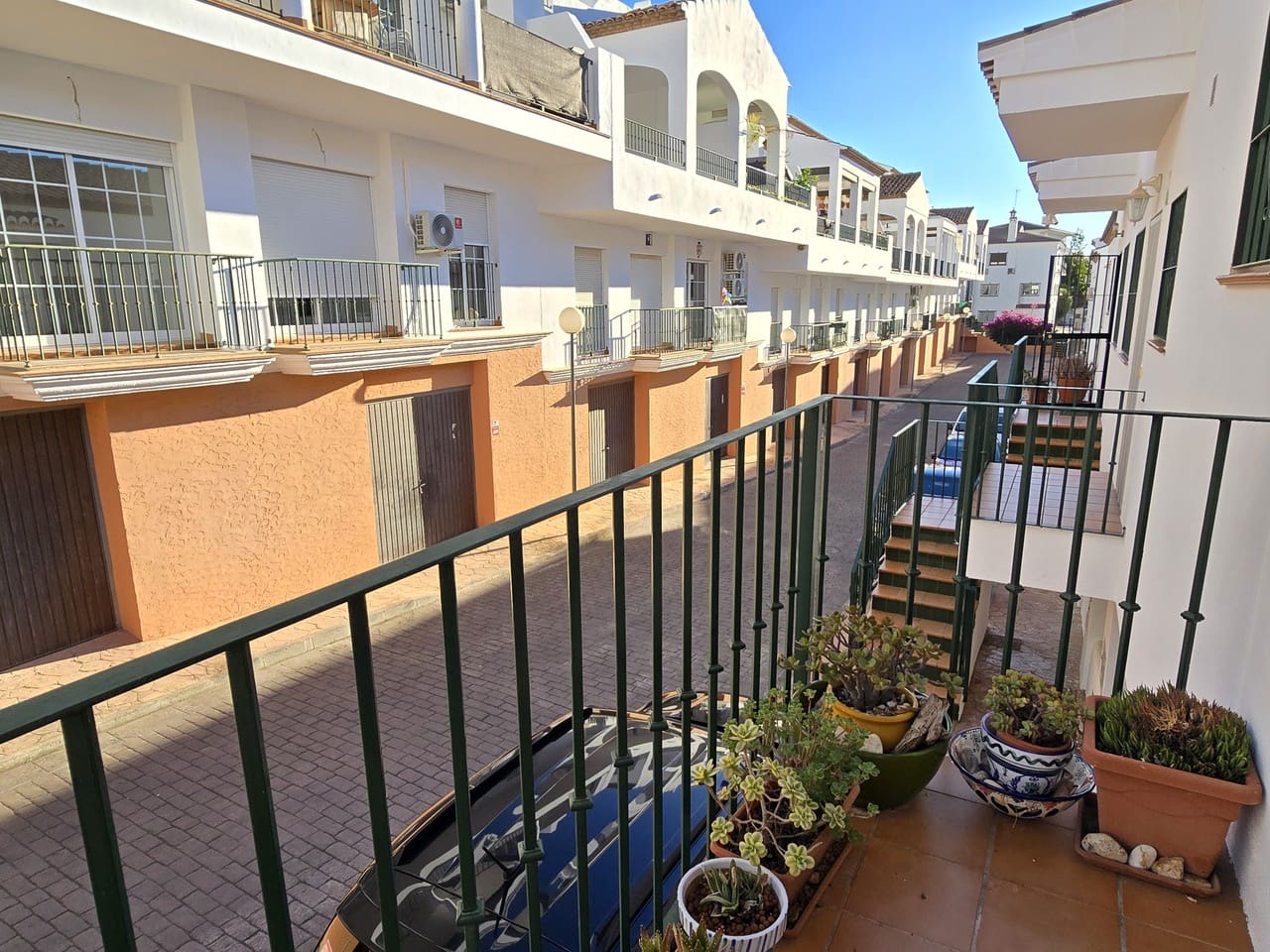 2 bedroom Townhouse for sale in Alcaucin with pool garage - € 179,000 (Ref: 10177505)