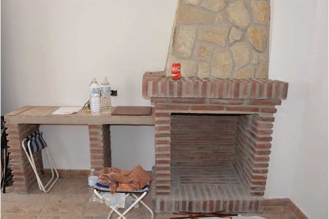 4 makuuhuone Omakotitalo myytävänä paikassa Periana - 139 000 € (Ref: 3568456)