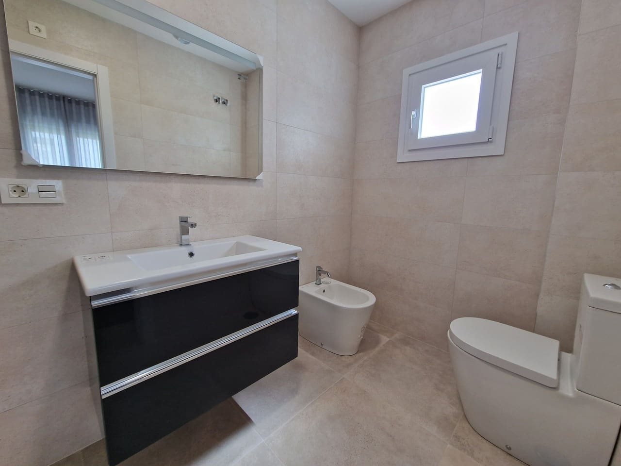 3 soveværelse Villa til salg i Vinuela med garage - € 365.000 (Ref: 6725013)