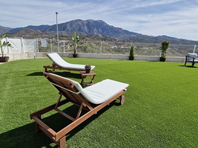 3 sypialnia Willa na sprzedaż w Viñuela z garażem - 365 000 € (Ref: 6725013)