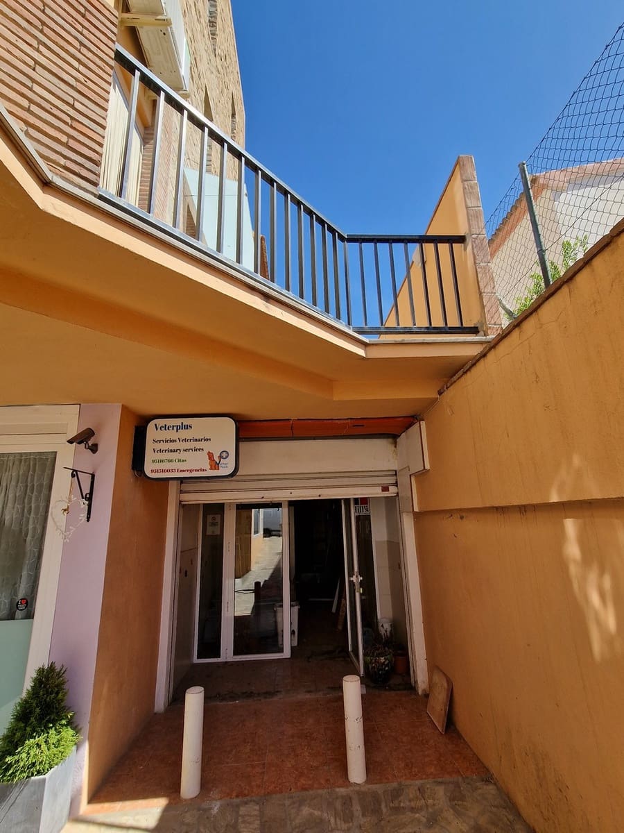 Kommersiell til salgs i Puente de Don Manuel med garasje - € 85 000 (Ref: 6951905)