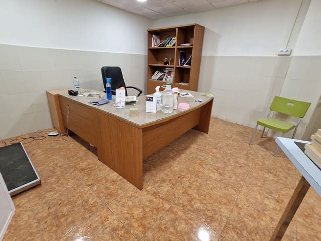 Komercyjne na sprzedaż w Puente de Don Manuel, Alcaucín z garażem - 85 000 € (Ref: 6951905)