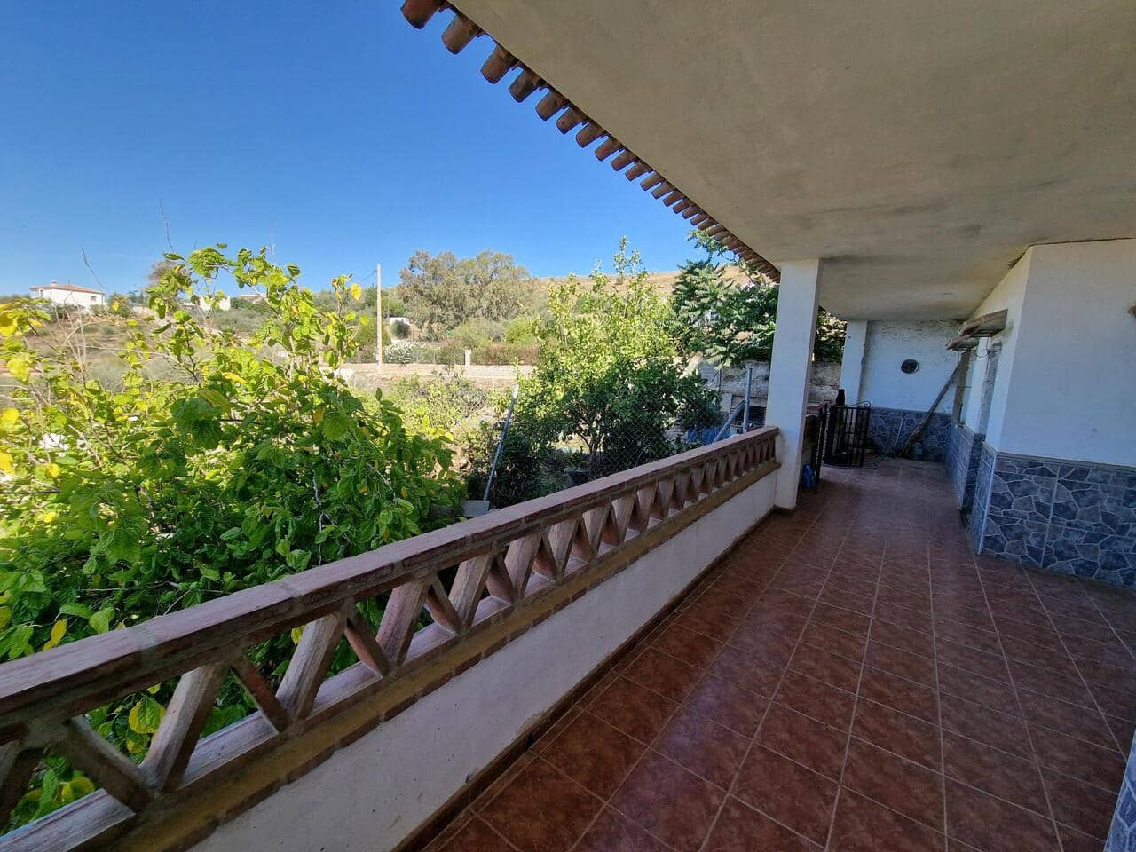 6 soveværelse Villa til salg i Alcaucin med garage - € 330.000 (Ref: 7656584)