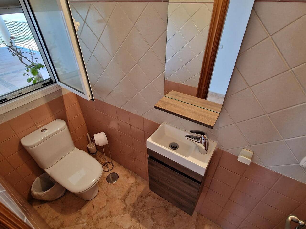 4 soveværelse Villa til salg i Periana med swimmingpool - € 699.000 (Ref: 7721117)