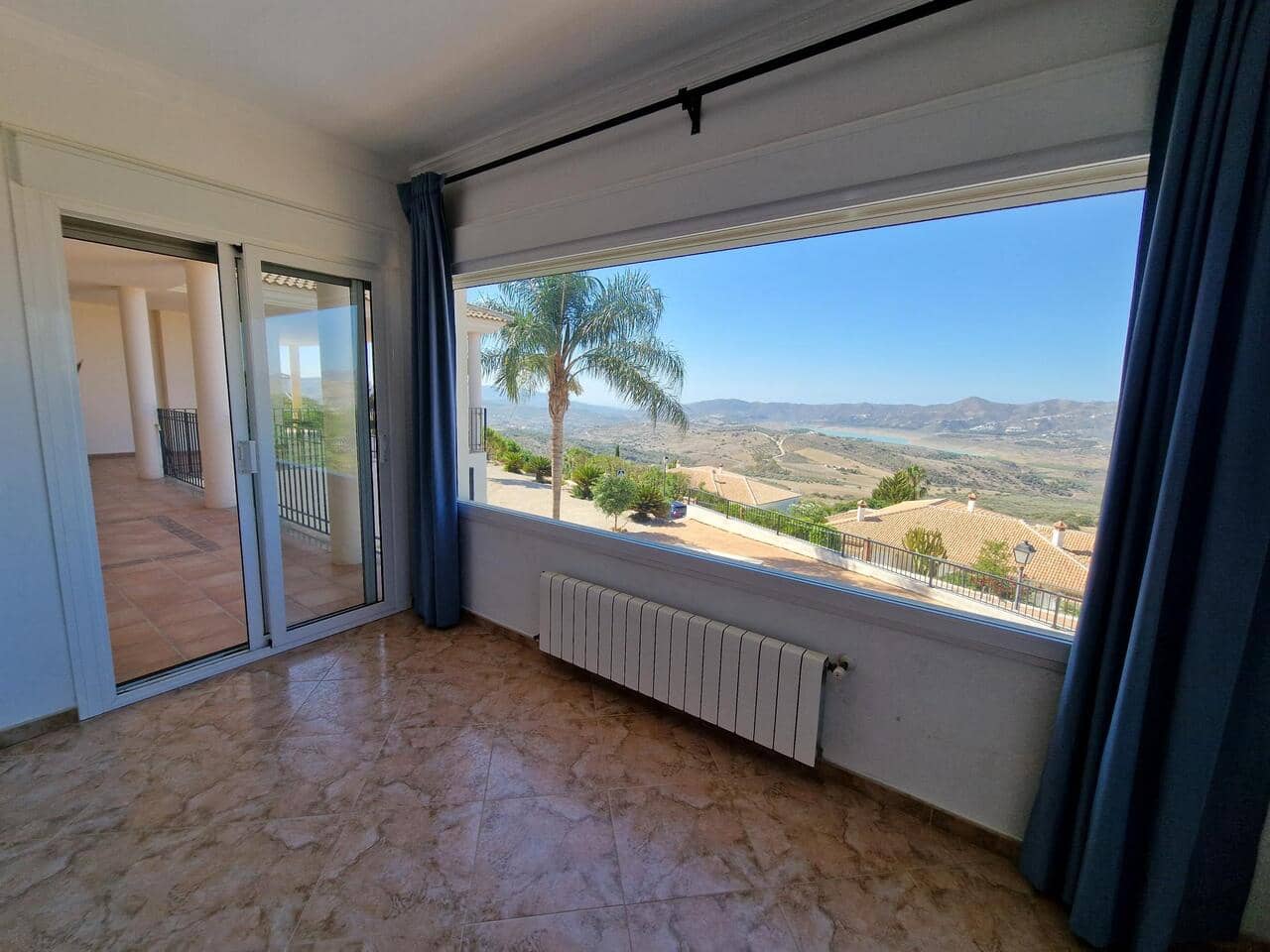 4 slaapkamer Villa te koop in Periana met zwembad - € 699.000 (Ref: 7721117)