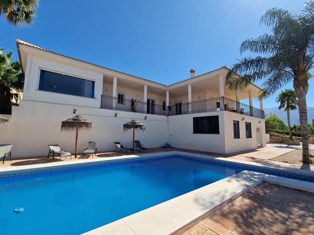 4 camera da letto Villa in vendita in Periana con piscina - 699.000 € (Rif: 7721117)