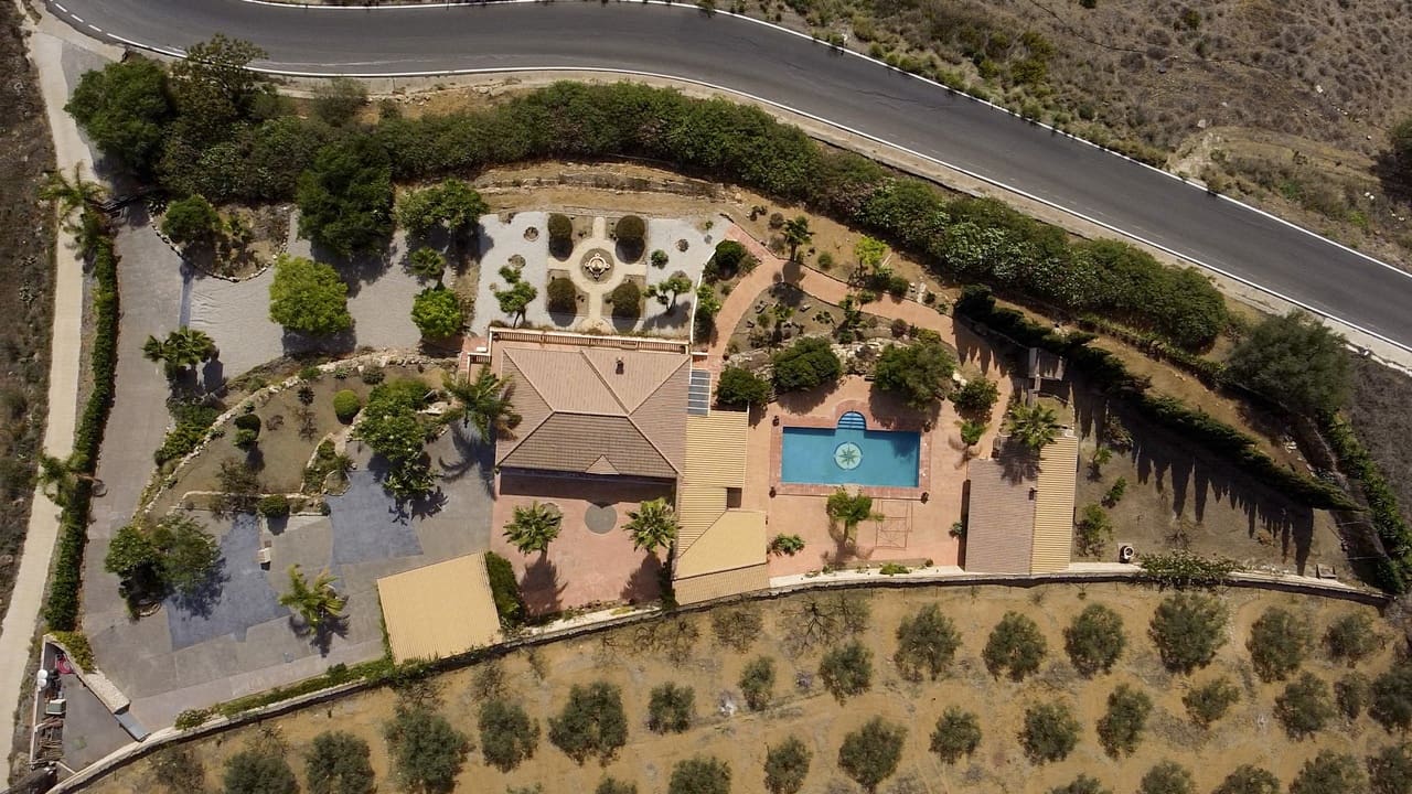 4 chambre Villa/Maison à vendre à Periana avec piscine garage - 795 000 € (Ref: 7804346)