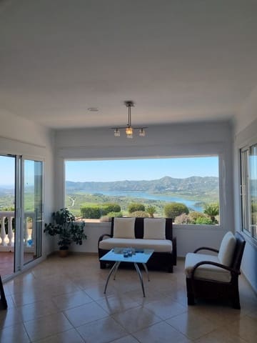 5 soverom Villa til salgs i Periana med svømmebasseng garasje - € 749 000 (Ref: 7837857)