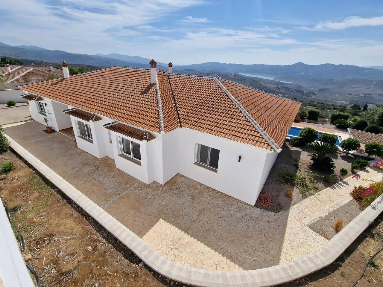 5 sovrum Villa till salu i Periana med pool garage - 749 000 € (Ref: 7837857)