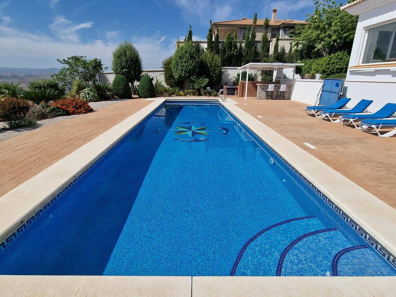 5 sovrum Villa till salu i Periana med pool garage - 749 000 € (Ref: 7837857)
