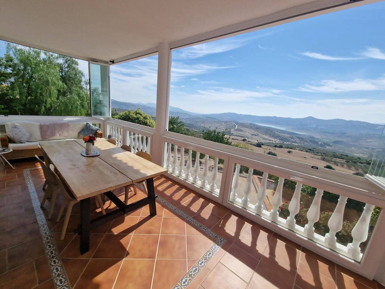 5 sovrum Villa till salu i Periana med pool garage - 749 000 € (Ref: 7837857)