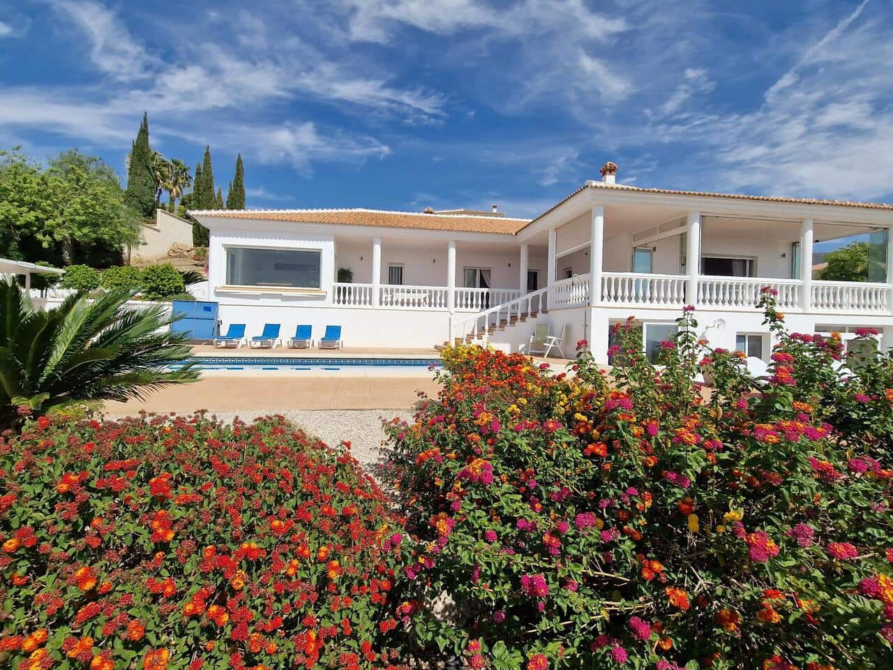 5 sovrum Villa till salu i Periana med pool garage - 749 000 € (Ref: 7837857)