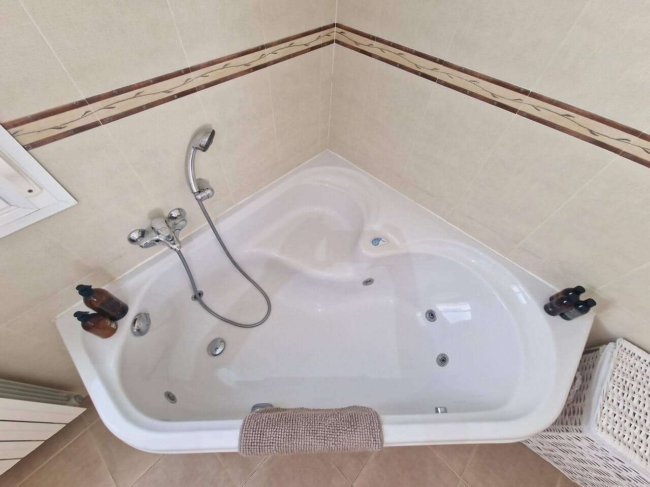 Chalet de 5 habitaciones en Periana en venta con piscina garaje - 749.000 € (Ref: 7837857)