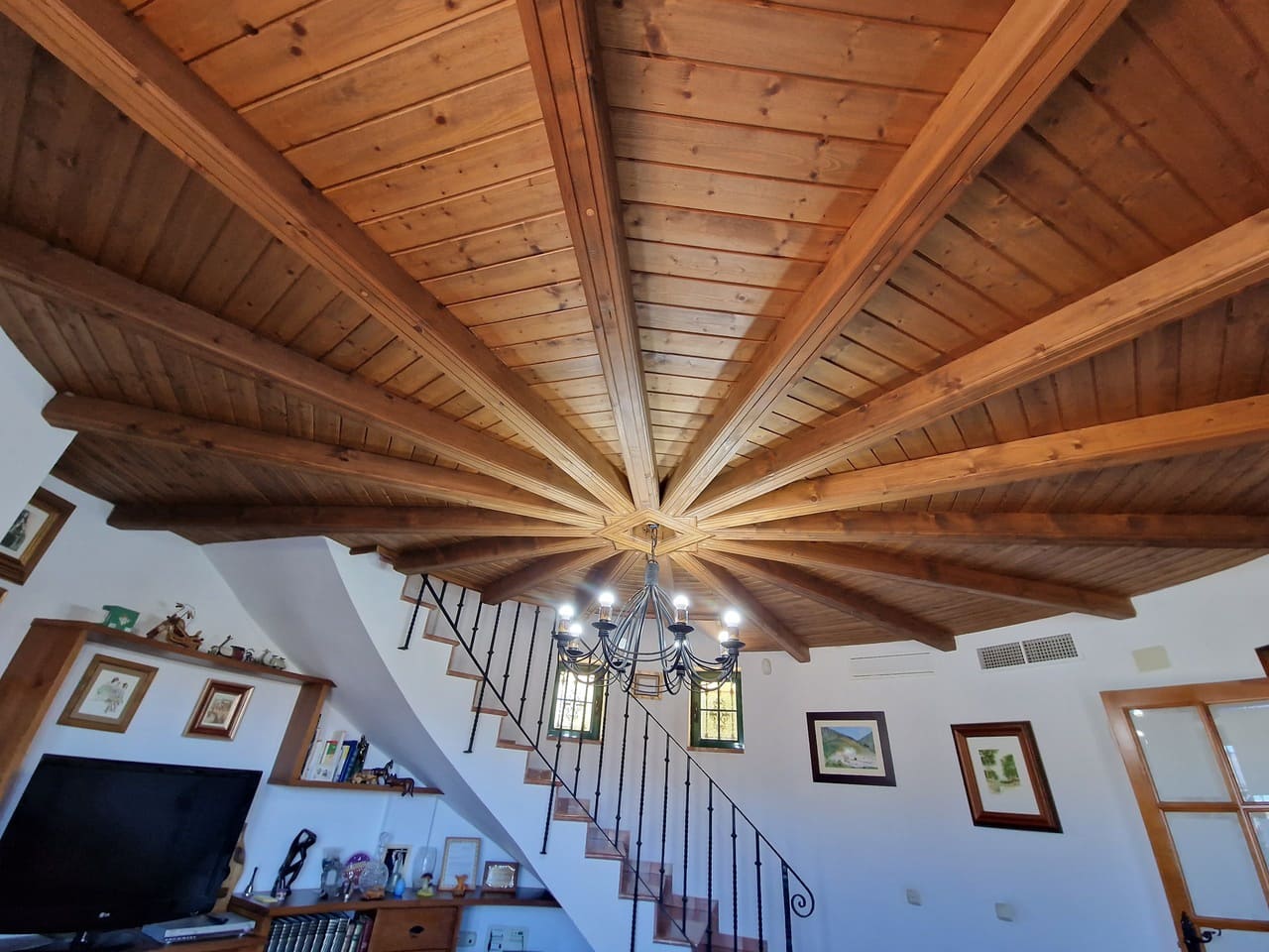 6 soveværelse Villa til salg i Vinuela med swimmingpool garage - € 835.000 (Ref: 7911899)