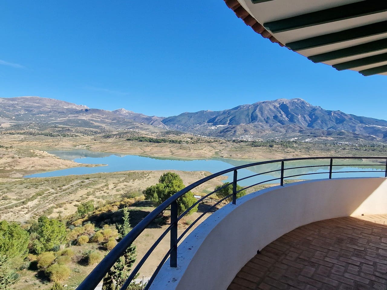 6 soverom Villa til salgs i Vinuela med svømmebasseng garasje - € 835 000 (Ref: 7911899)