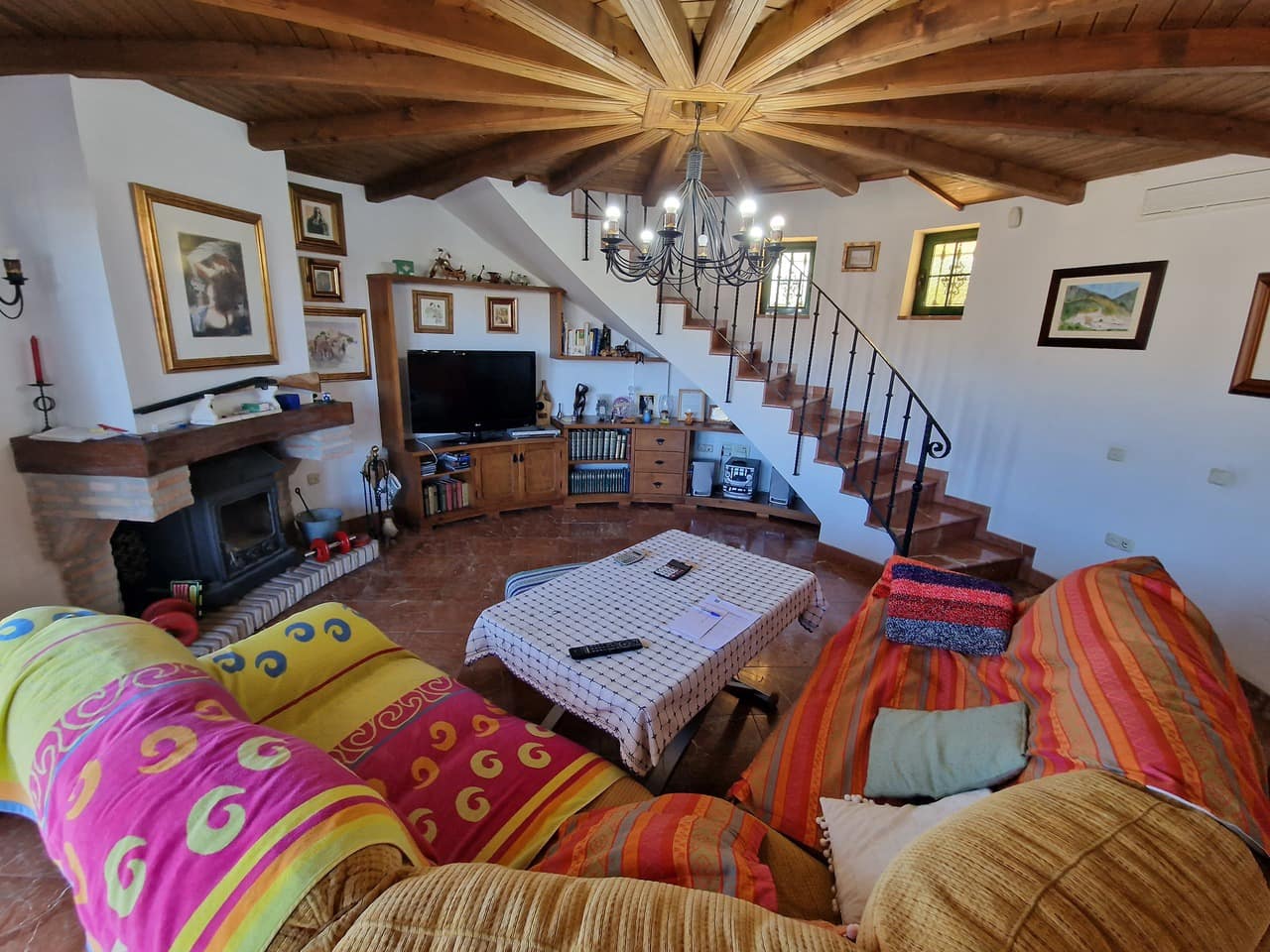 6 soverom Villa til salgs i Vinuela med svømmebasseng garasje - € 835 000 (Ref: 7911899)