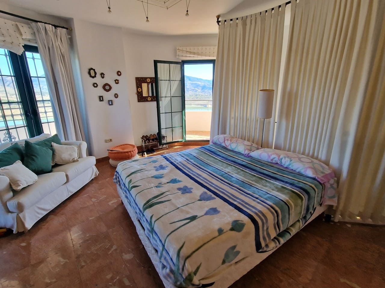 6 soverom Villa til salgs i Vinuela med svømmebasseng garasje - € 835 000 (Ref: 7911899)