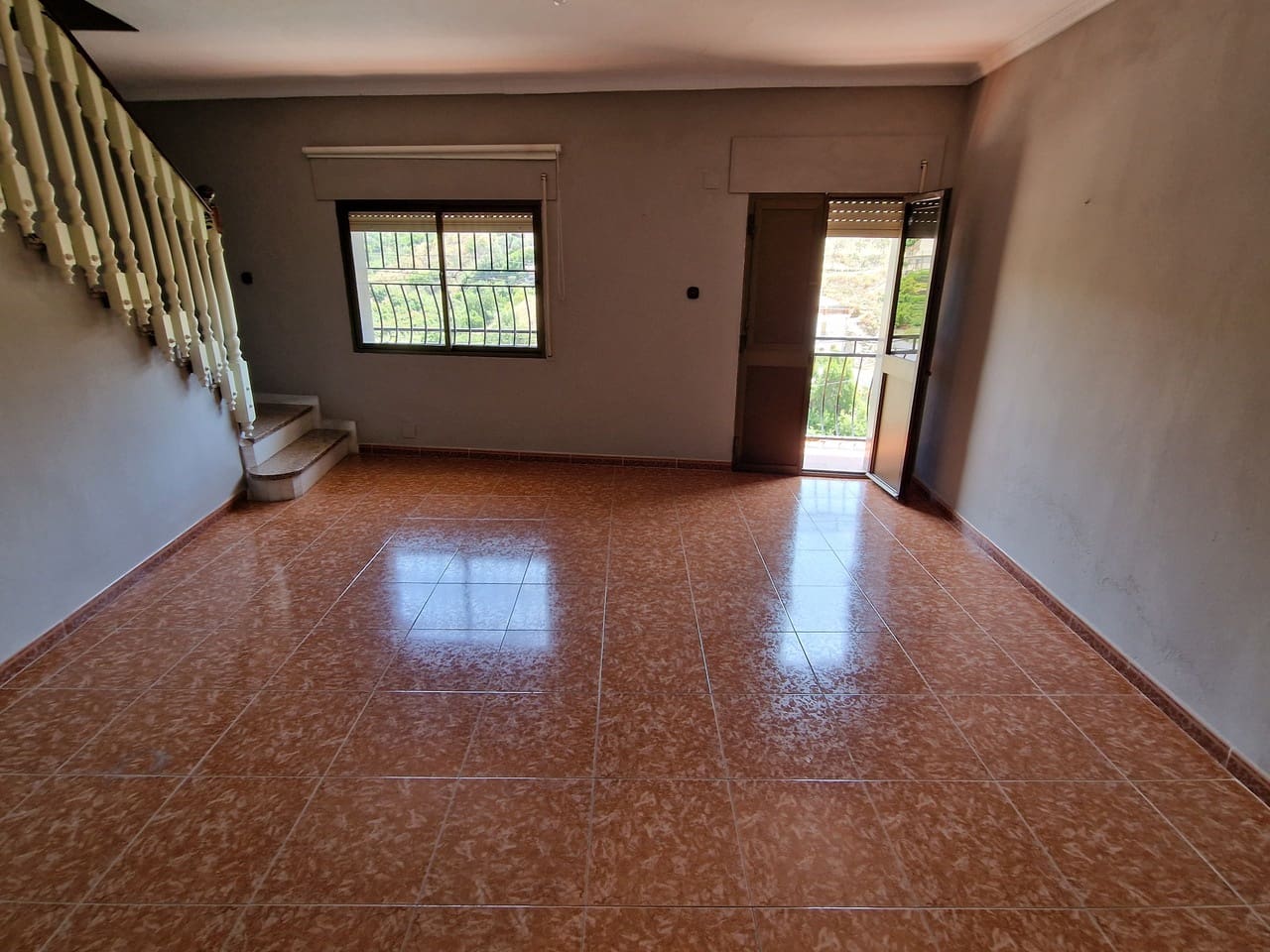 3 bedroom Townhouse for sale in Vinuela with garage - € 250,000 (Ref: 8347920)