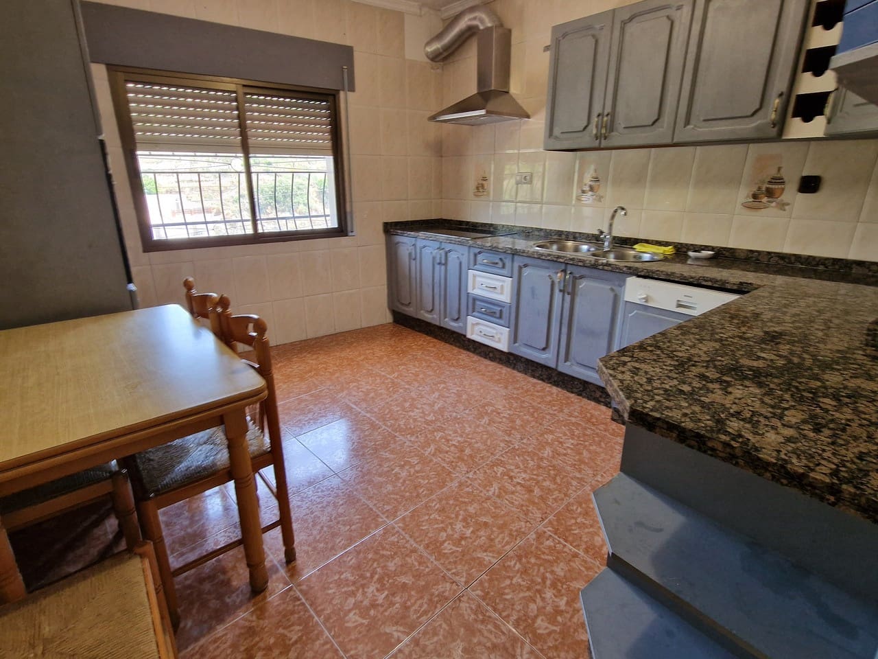 3 bedroom Townhouse for sale in Vinuela with garage - € 250,000 (Ref: 8347920)