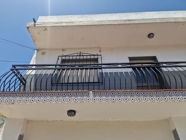 3 soveværelse Byhus til salg i Viñuela med garage - € 250.000 (Ref: 8347920)