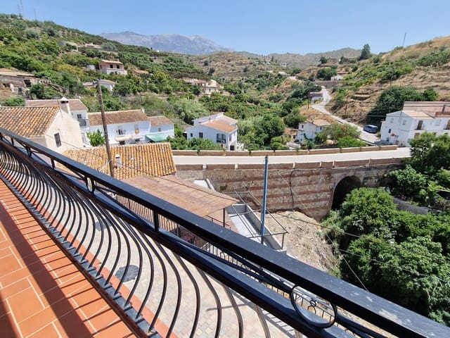 3 soveværelse Byhus til salg i Viñuela med garage - € 250.000 (Ref: 8347920)