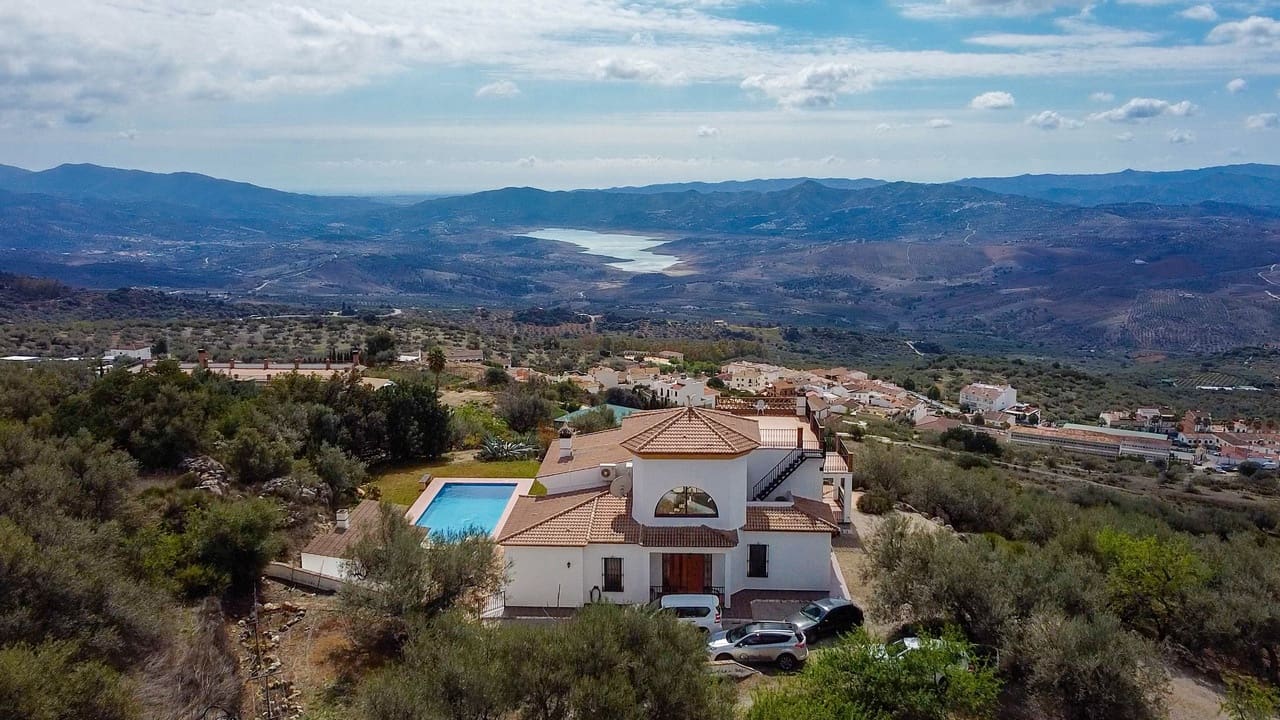 4 chambre Villa/Maison à vendre à Periana avec piscine - 729 000 € (Ref: 8658363)