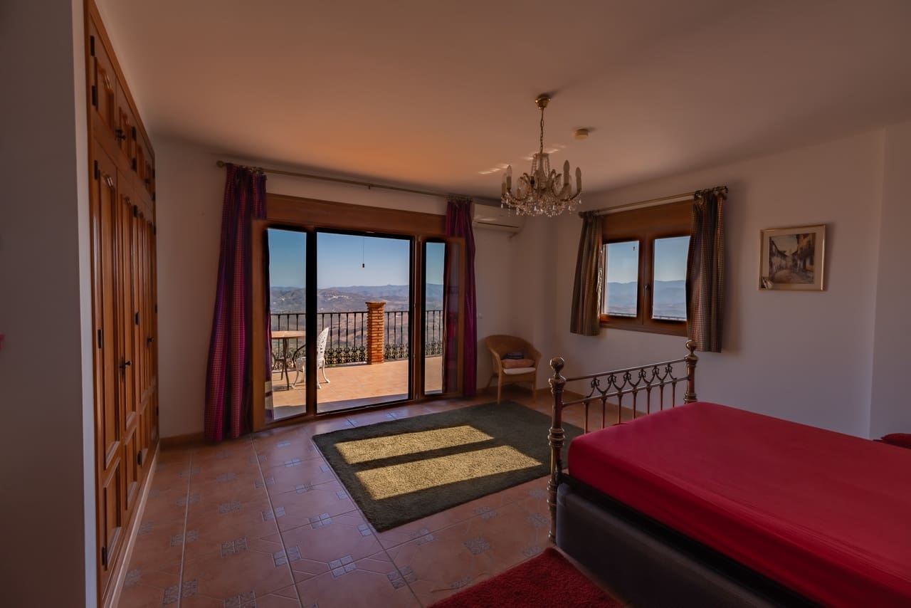 4 chambre Villa/Maison à vendre à Periana avec piscine - 729 000 € (Ref: 8658363)