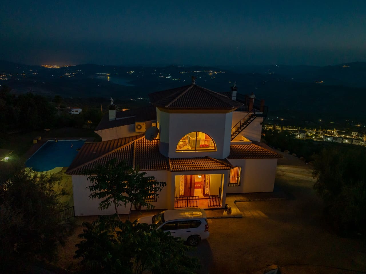 4 chambre Villa/Maison à vendre à Periana avec piscine - 729 000 € (Ref: 8658363)