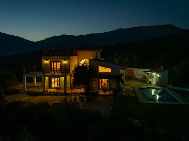 4 sypialnia Willa na sprzedaż w Periana z basenem - 729 000 € (Ref: 8658363)