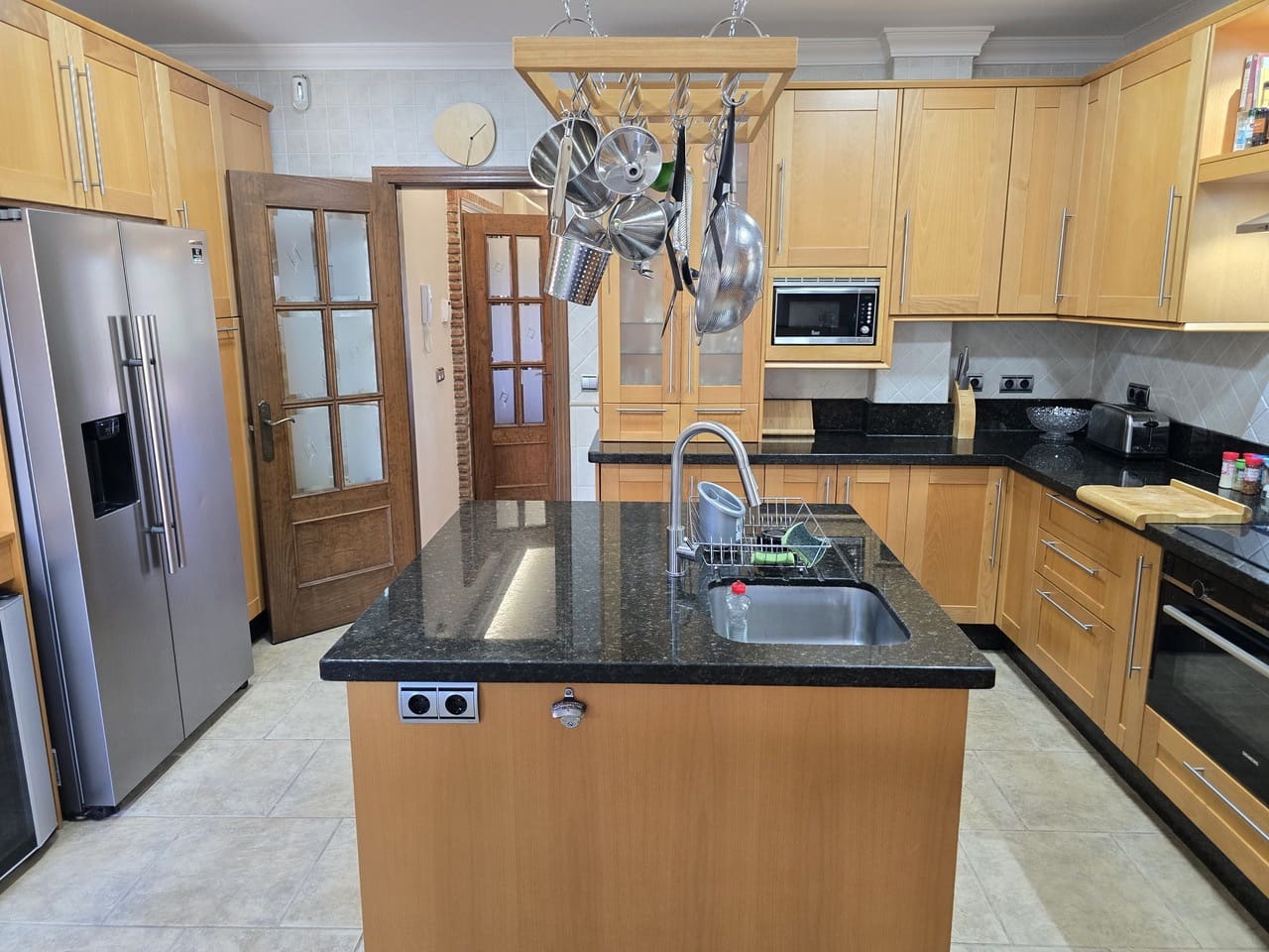 7 soverom Villa til salgs i Vinuela med svømmebasseng garasje - € 1 950 000 (Ref: 8752347)