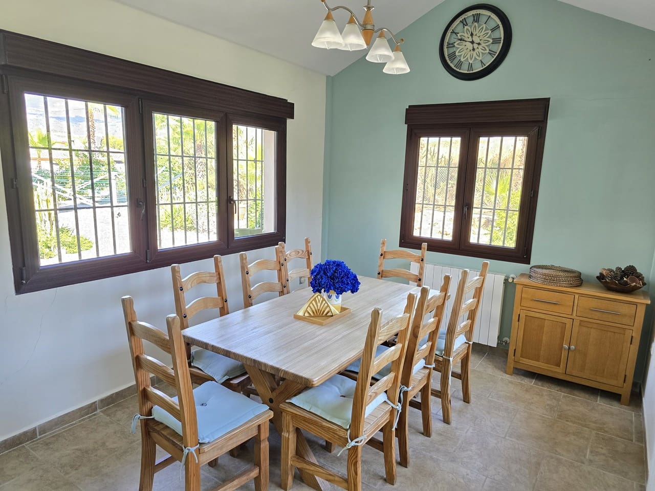 7 soverom Villa til salgs i Vinuela med svømmebasseng garasje - € 1 950 000 (Ref: 8752347)