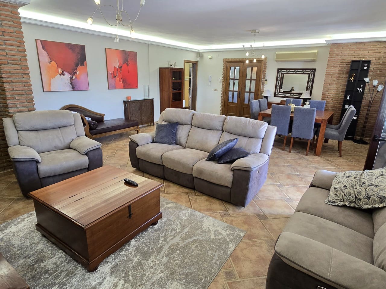 7 soverom Villa til salgs i Vinuela med svømmebasseng garasje - € 1 950 000 (Ref: 8752347)