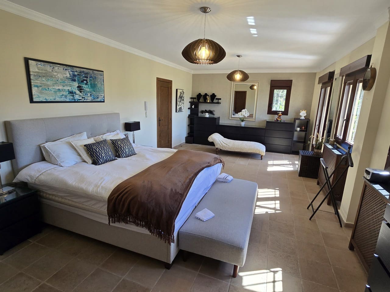 7 soverom Villa til salgs i Vinuela med svømmebasseng garasje - € 1 950 000 (Ref: 8752347)