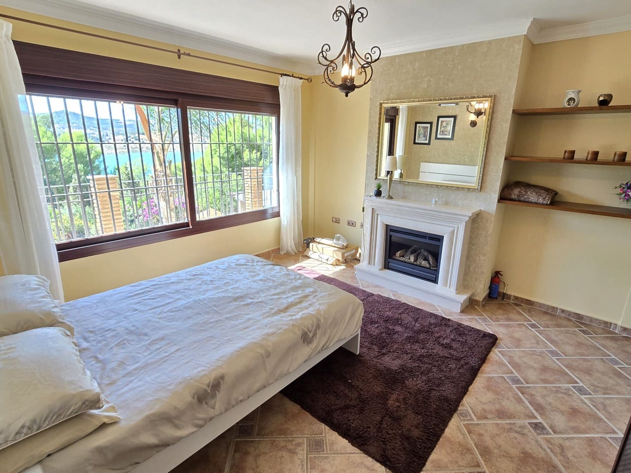 7 soverom Villa til salgs i Vinuela med svømmebasseng garasje - € 1 950 000 (Ref: 8752347)