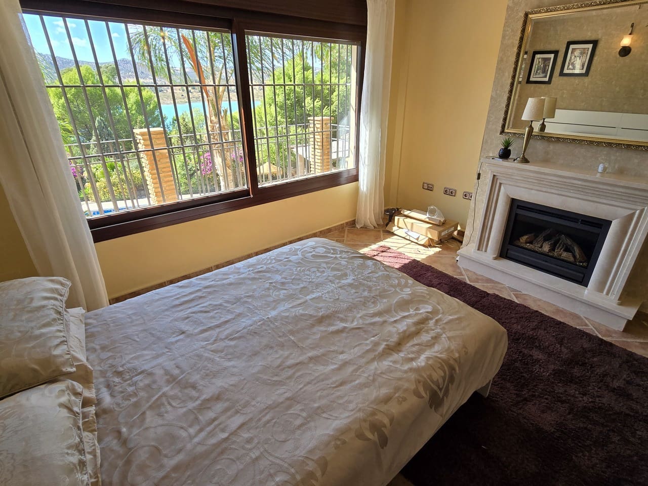 7 soverom Villa til salgs i Vinuela med svømmebasseng garasje - € 1 950 000 (Ref: 8752347)