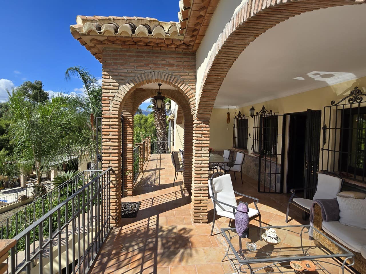 7 soverom Villa til salgs i Vinuela med svømmebasseng garasje - € 1 950 000 (Ref: 8752347)