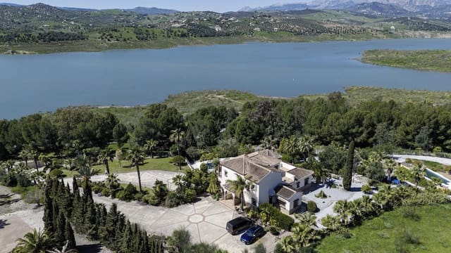 9 soveværelse Villa til salg i Viñuela med swimmingpool garage - € 1.900.000 (Ref: 8752347)