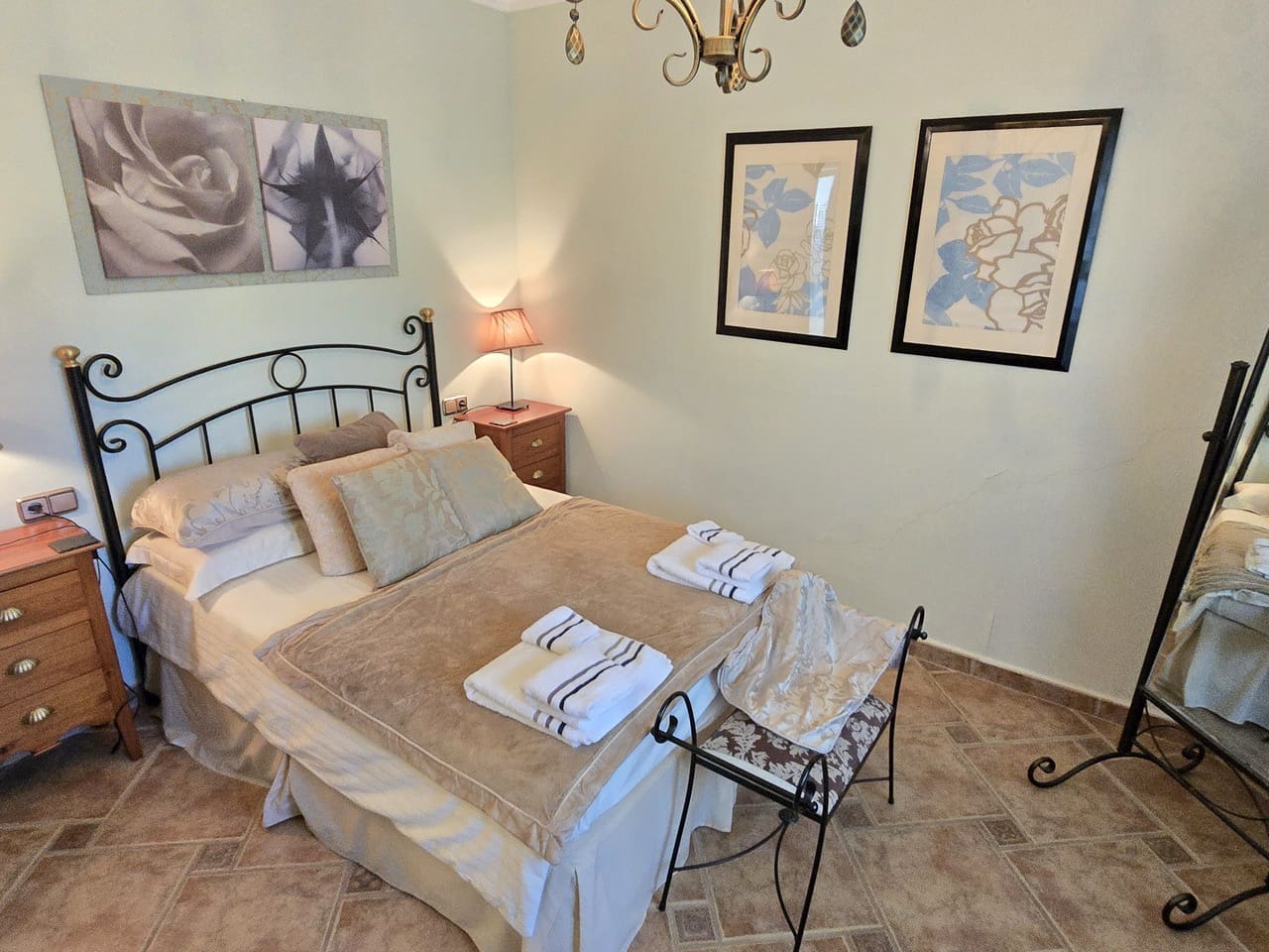 9 chambre Villa/Maison à vendre à Vinuela avec piscine garage - 1 900 000 € (Ref: 8752347)