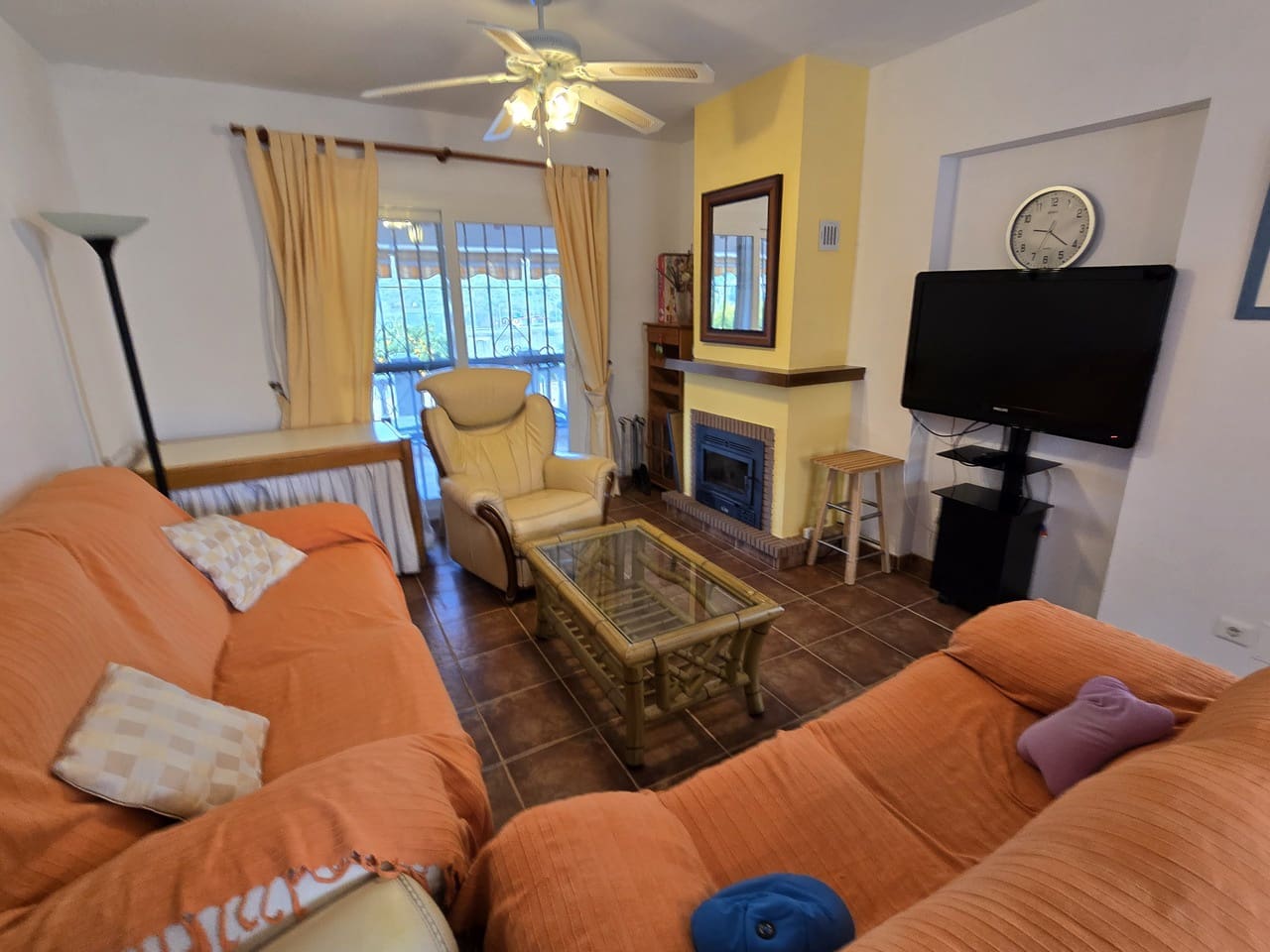 4 slaapkamer Villa te koop in Alcaucin met zwembad garage - € 335.000 (Ref: 8755692)