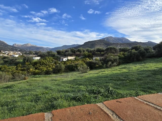 4 sypialnia Willa na sprzedaż w Alcaucín z basenem garażem - 335 000 € (Ref: 8755692)