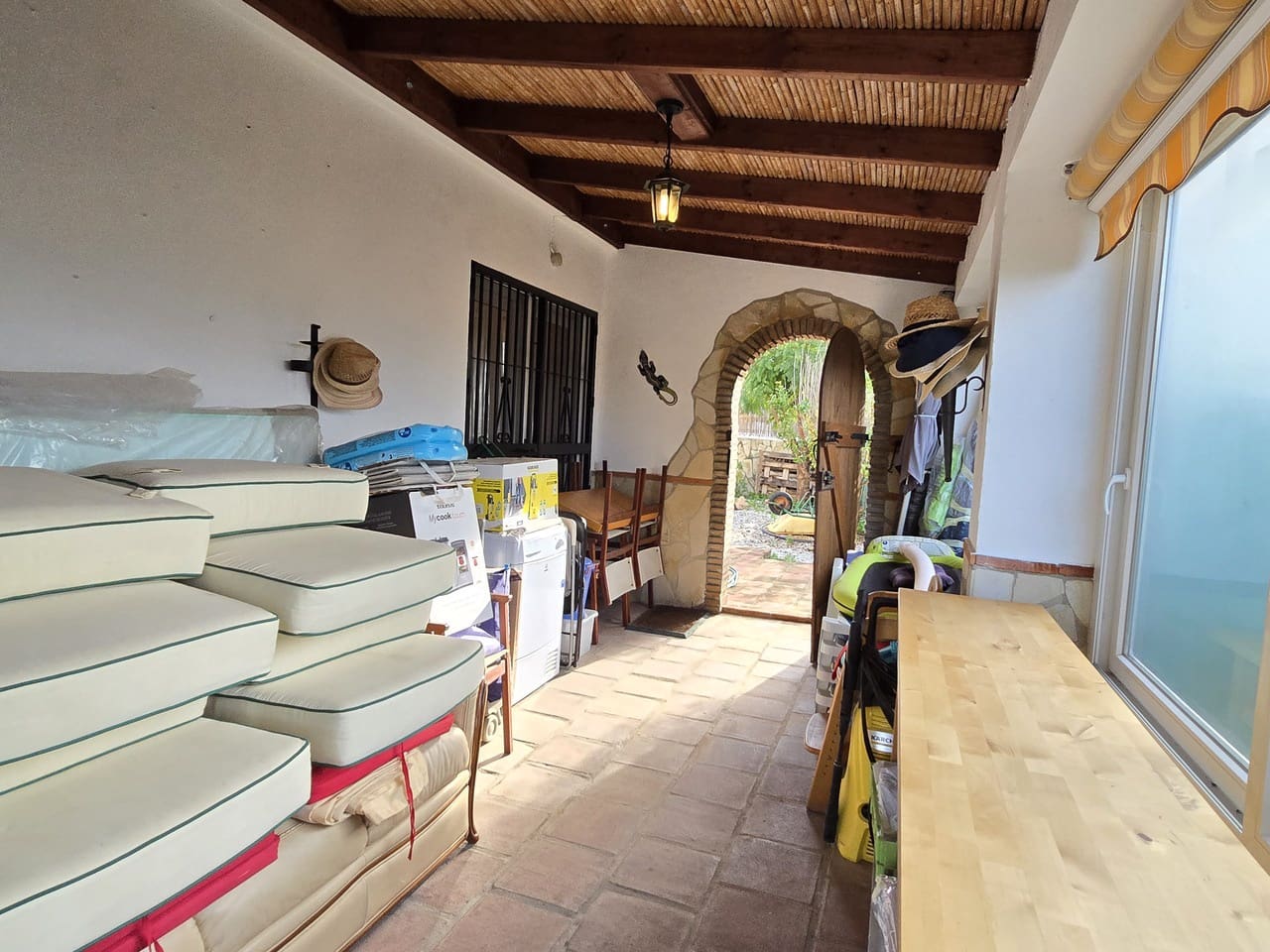 4 slaapkamer Villa te koop in Alcaucin met zwembad garage - € 335.000 (Ref: 8755692)