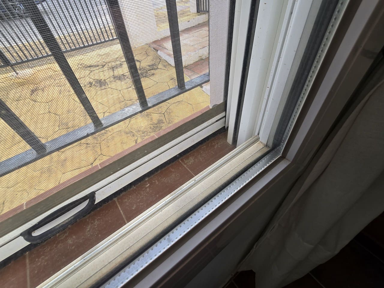 4 slaapkamer Villa te koop in Alcaucin met zwembad garage - € 335.000 (Ref: 8755692)