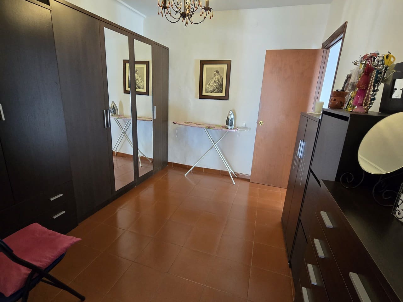 4 bedroom Villa for sale in Vinuela - € 193,000 (Ref: 8846601)